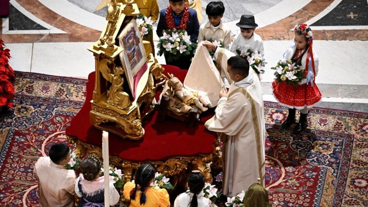 St. Peter's Basilica Lungdam Pawi phawni Mass siengthou