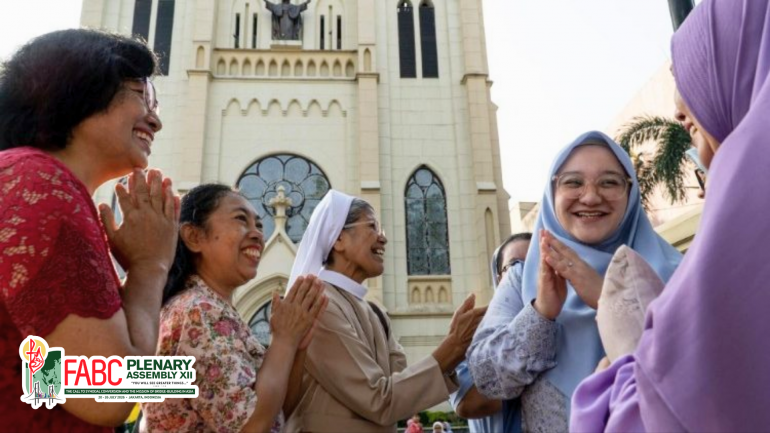 Indonesia gam a chi leh nam tuom tuomte lungtang ah Jakarta Archdiocese in Pasian Thuhoi Thupha khu kihawnna, sepkhawmna leh itna zang a phuon nuom ahidan muthei ahi nalai hi. (Photo: Vatican News)