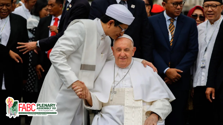 Jakarta a FABC Plenary Assembly nei ding ythupi pen, lampi siamna kampau hi Pope Francis tawh akizop a, Pope Francis in Christiante khu kulpi bang siam sang in lampi ding Kalbi siam ding in achial hi.