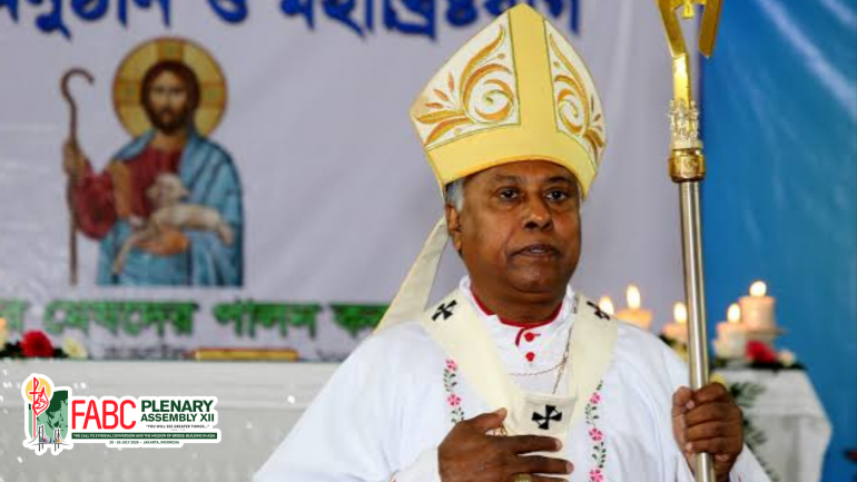 Bangladesh a Catholic Bishops’ Conference president, Dhaka a Archbishop Bejoy Nicephorus D’Cruze, OMI in Asia gam a sakho tuom tuomte kihoukhawmna nei nading tungtang ah Pawlpi kipieh na athuuh jo sem nadingin ngetna anei a, ginna dangte khu “sakhuo dang” chilou a “innvengte sakhuo” chia etdan apoimaw thu agen hi.