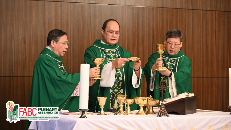 Pasian nasepna napen kam a thugen mai in akipan sih a, hinanleh thu ngaikhiet in akipan joh hi chi Cardinal Pablo Virgilio David in July 24 ni'n Jakarta a 12th FABC plenary Assembly ah gen.