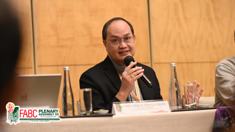 Catholic Pawlpi nasepna pen Catholic mi thah tampi nei ding guo ahi sih a; mihing zahna leh manphatna humbitna, kituahna bawlna leh mi koipou ading phatna ding sem ding a kipia zawhna ahi.