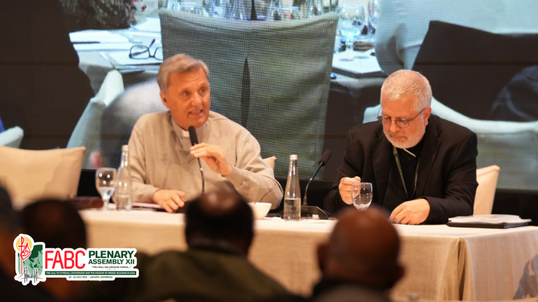 Cardinal Mario Grech in Synodality peipi khu Rome pan a thupiehna pan hilou in tuolsung Pawlpite hindan leh mission zangin a lawching ding hi achi hi.