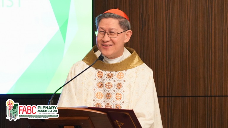 Luis Antonio G. Tagle in Asia pumpi sung ah Pawlpi makai ten leitung in a ngaihsah loh, ahivanga Pasian in lam-etna theipi tuh ding a telte muh leh ngaihsah dingin a sawm hi achi hi.