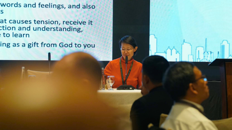 FABC a 12th Plenary Assembly a adinga Cardinal Luis Antonio Tagle mapuina a ni khat retreat khu hagau lam kikhawmpna leh thungetna zanga ngaikhietna, siptah leh theisiemna tawh peipi ahi.