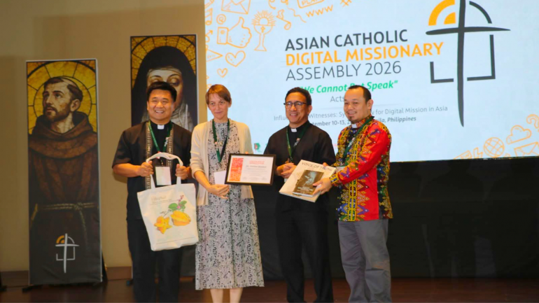 Digital Mission pen Online content maimai siemnna in jangsih vai, kipawlkhawm leh pangkhawm in tasah leh hagau khantouna dingin jong jangvai chin Dr. Natasa Govekar in gen.