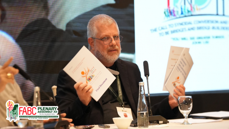 Tuolsung Pawlpite'n Hagau Siengthou in amau' dinmun leh khualzinna ah bangcih in a kaihuai uh cih amau' ngei in theihchet ding leh thutanna nei ding ahi, chi'n Vatican Synod Official in gen.