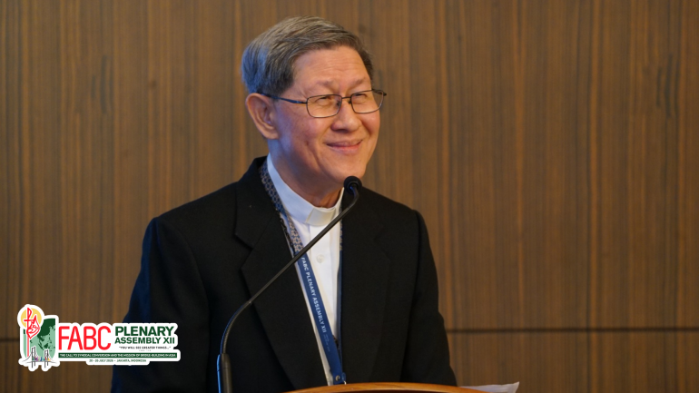 Khristien kinepna khu mihingte lawchinna pan hi lou in, nisin hinkhuo a simtham a Pasian nasepnate theina pan ahi, chi’n Cardinal Luis Antonio G. Tagle in July 22 a Federation of Asian Bishops’ Conferences (FABC) a 12 veina Plenary Assembly neina ah ni khat retreat kiman na a telte ahil hi.